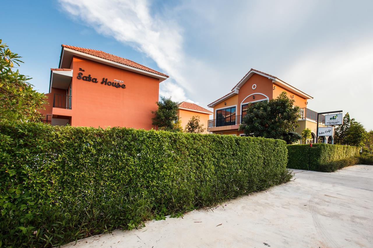 Sata House Boutique Resort Nakhonratchasima Buitenkant foto