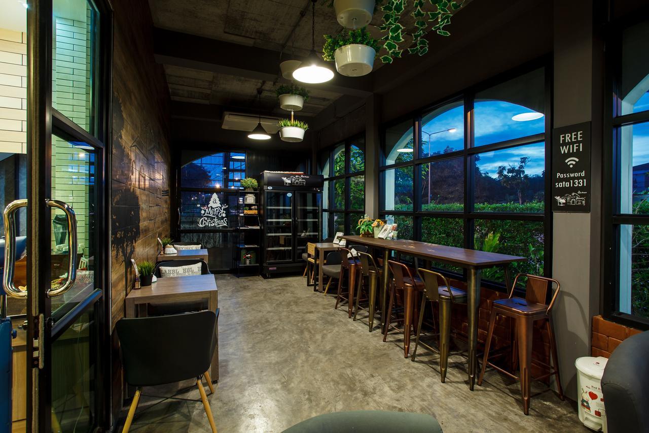 Sata House Boutique Resort Nakhonratchasima Buitenkant foto