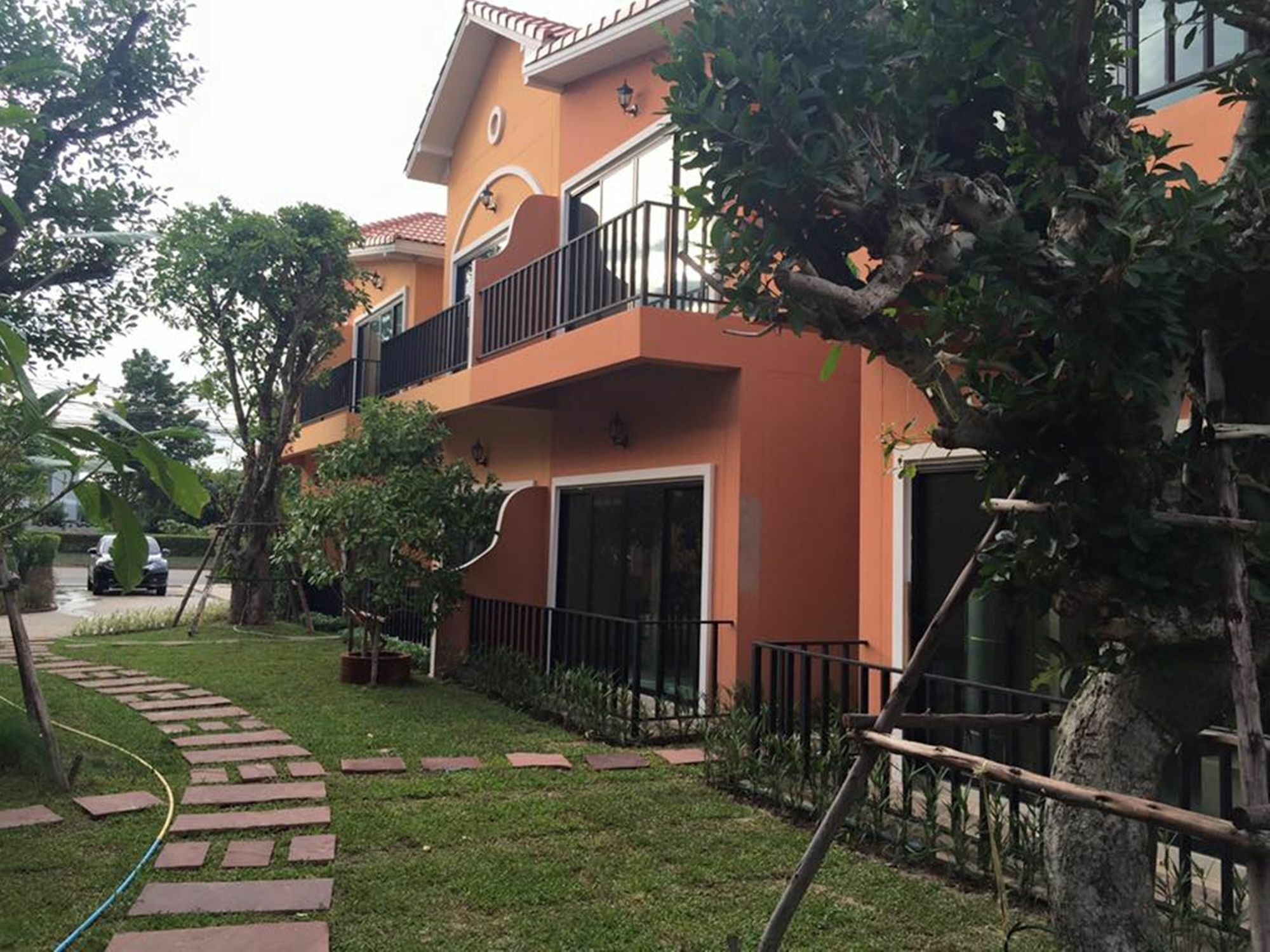 Sata House Boutique Resort Nakhonratchasima Buitenkant foto
